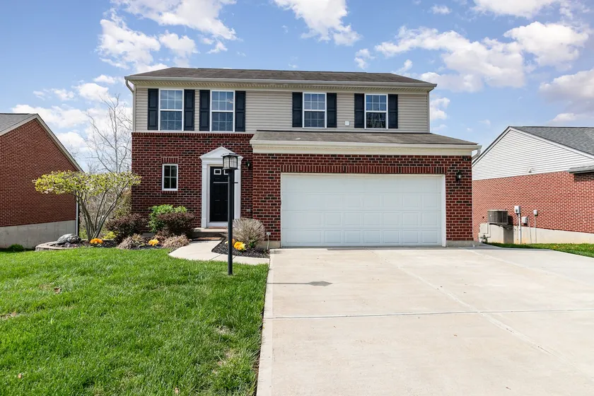 Sleeps 8, 3.5 baths, 2 king beds, restaurants near - Image 1