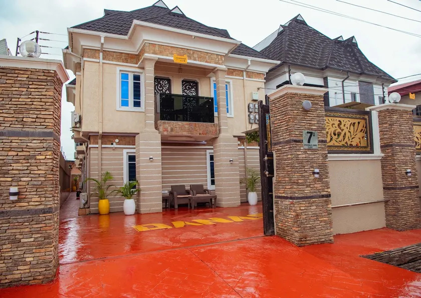 Lovely 1 bed apt|Cinema/Gym/WiFi/247 Power/Lounge - Image 1