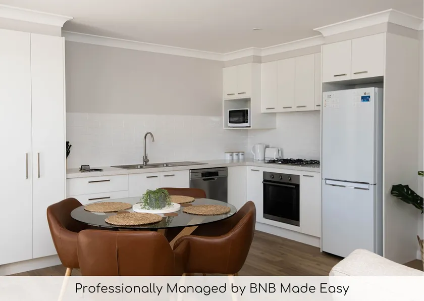 Villa on Matthews - Modern & Cosy, Escape for 2 - Image 1