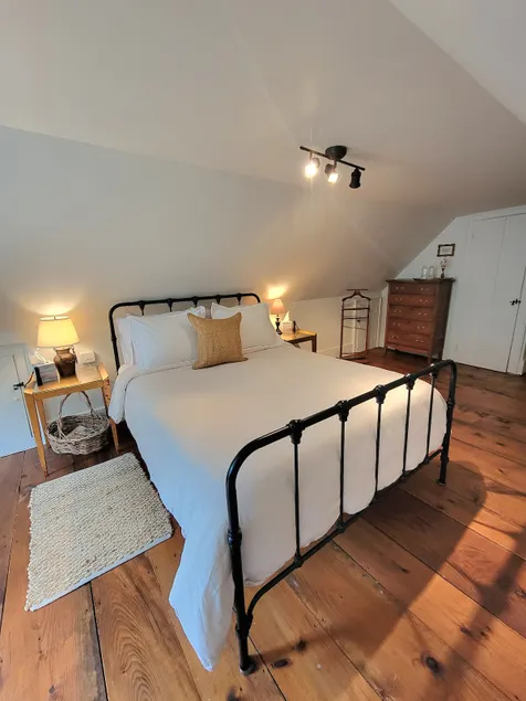Countryside Suite, The Choate Farmhouse - Image 1