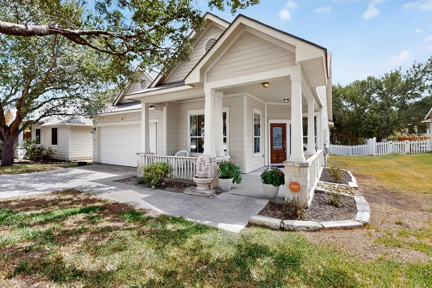 Family Craftsman Home King beds near to Everything - Image 1