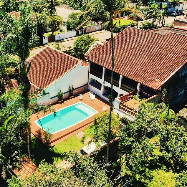 Casa Peruíbe Paraíso – Swimming Pool, Ocean, and Waterfall - Image 1