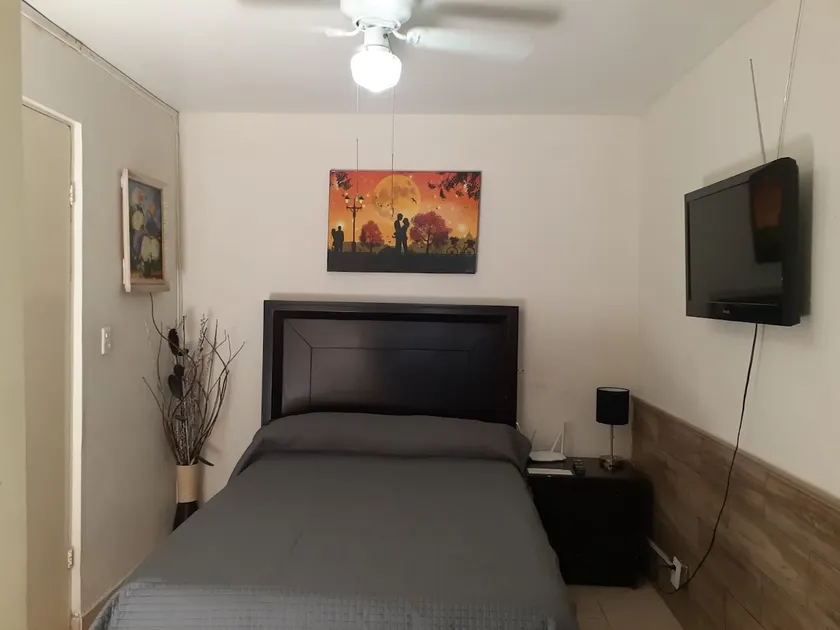 Apartment 1 small with great location - Image 1
