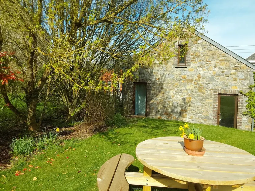 Marche-en-Famenne: ”La Cabane de Verdenne” Gîte - Image 1