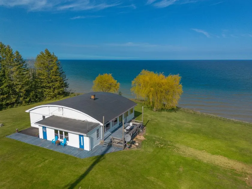 Lakeview Retreat near Green Bay, Door County - Image 1