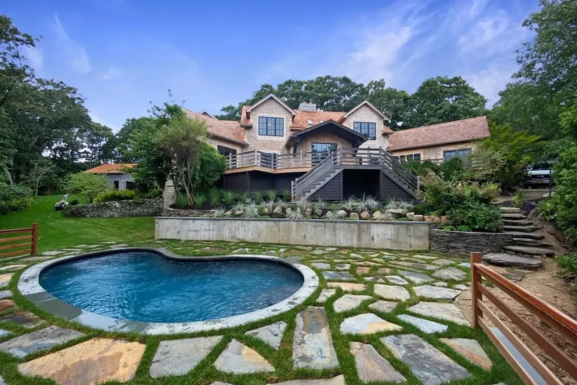 Ocean views & Private Ocean Access, Designer Home - Image 1