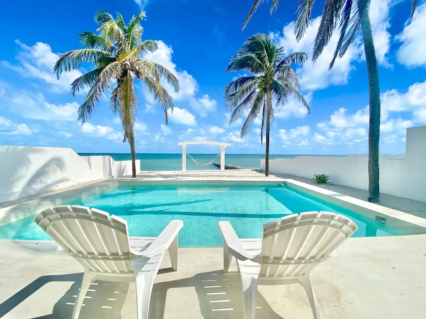 Beachfront + Pool + Battery 4BR/4BA - Image 1