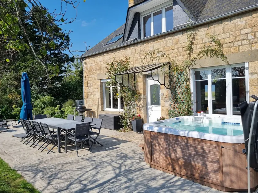 Au Mont Chez Vous #Jacuzzi et Vue Mont-St-Michel# - Image 1
