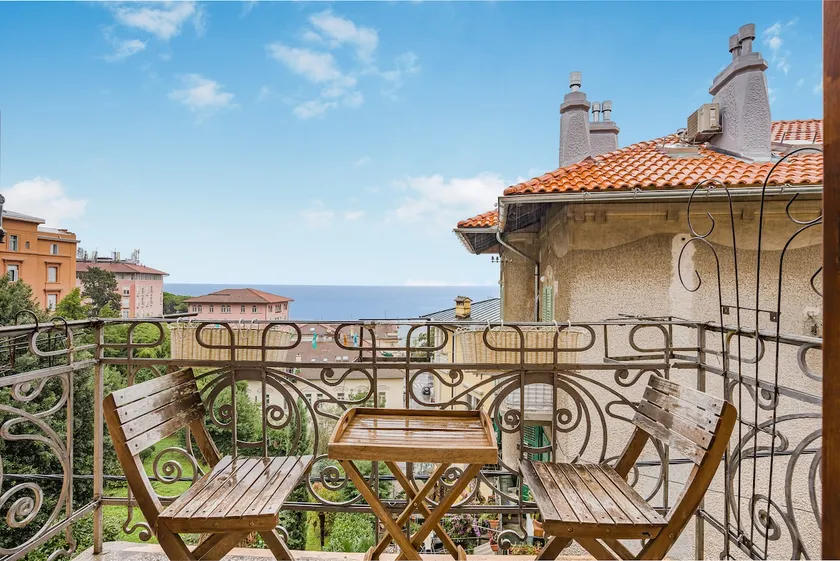 Villa Sea View Balcony Steps To Center & Beach - Image 1