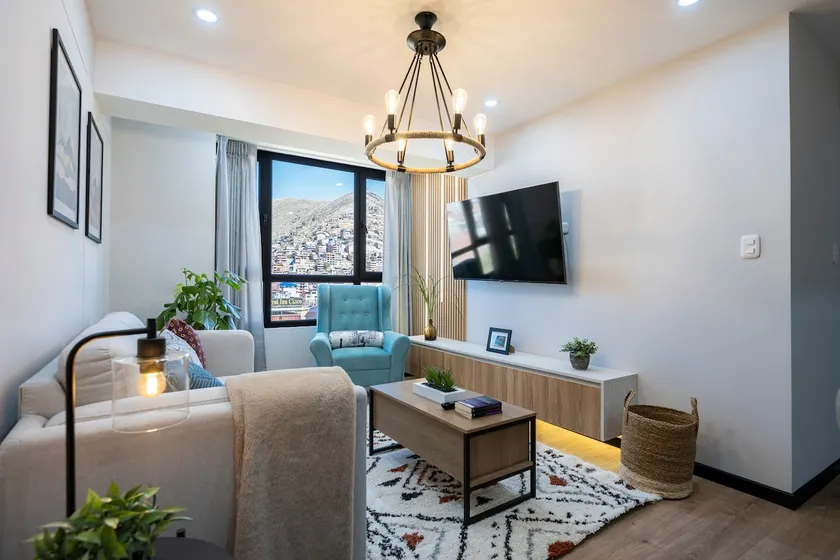 Luxurious and Modern Apto. Close to Dowtown area! - Image 1
