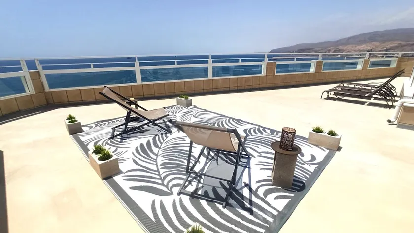 Amazing penthouse beachfront - Image 1