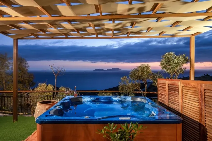 Lotzetta Elena Suite with Hot Tub by Estia - Image 1