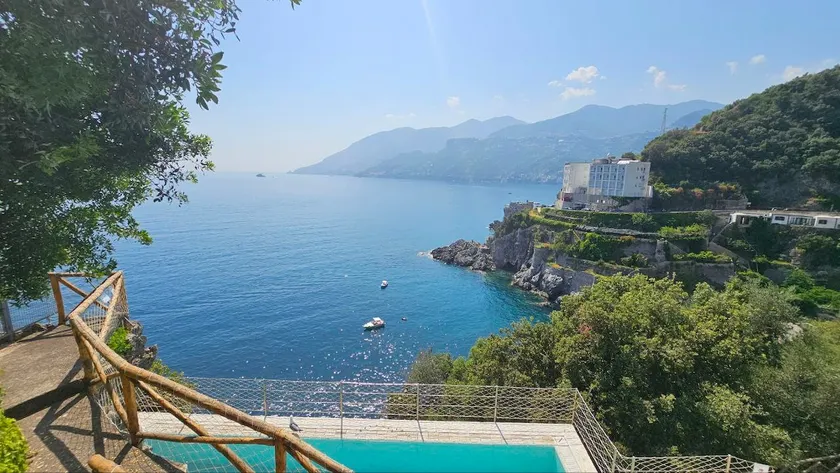 Luxury Villa Vittoria- Villa with garden, swimming pool and whirlpool overlooking the sea - Image 1