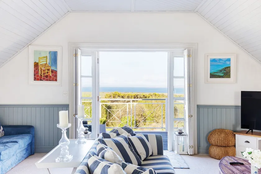 Wild Atlantic Way Beachhouse - Image 1