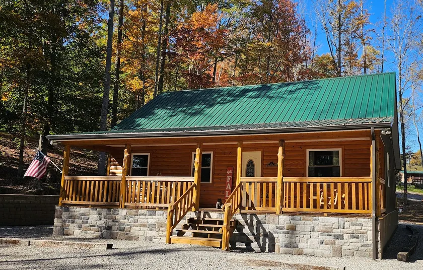 Cabin w/boat parking 5 mins to State Park & golf - Image 1