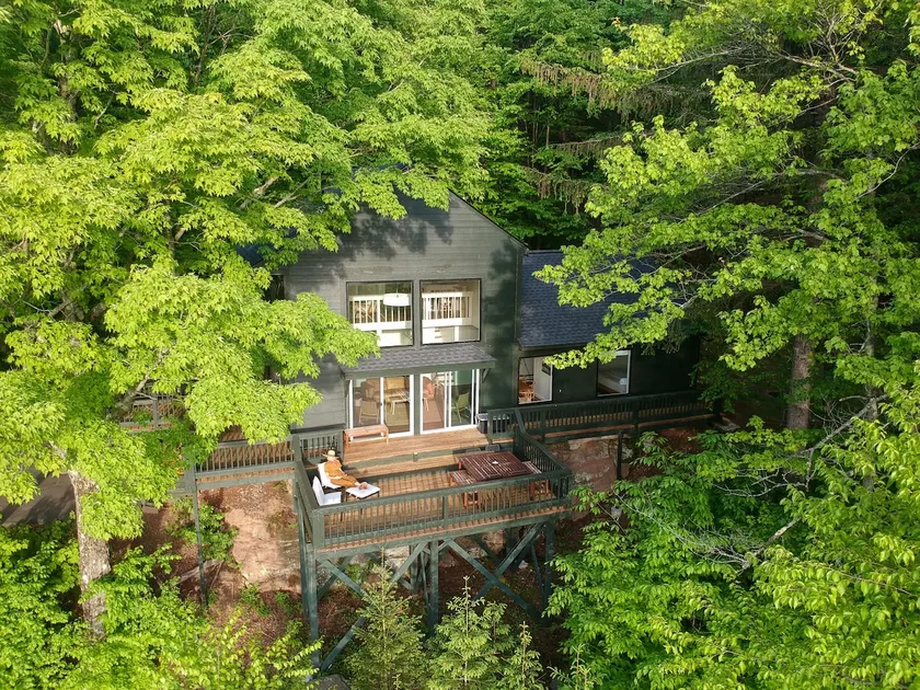 Dreamy Catskills mountain getaway w/ yoga studio - Image 1