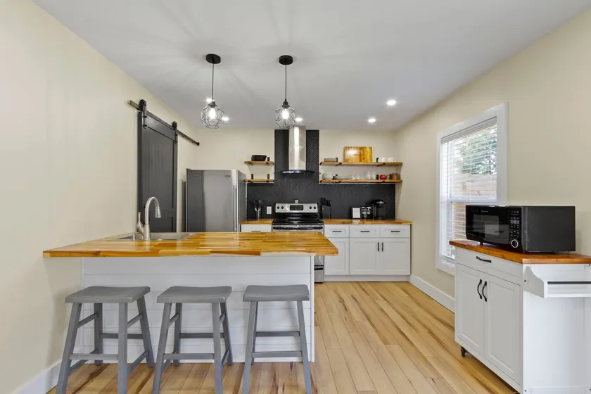 Modern Guest House | Central to Everything - Image 1