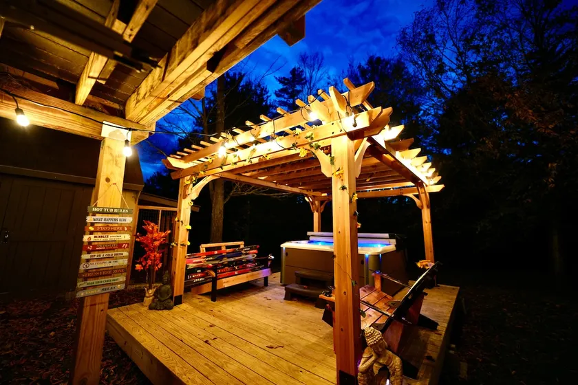 SylvanRhapsody-Stowe Village OutDoor Hot-tub! - Image 1