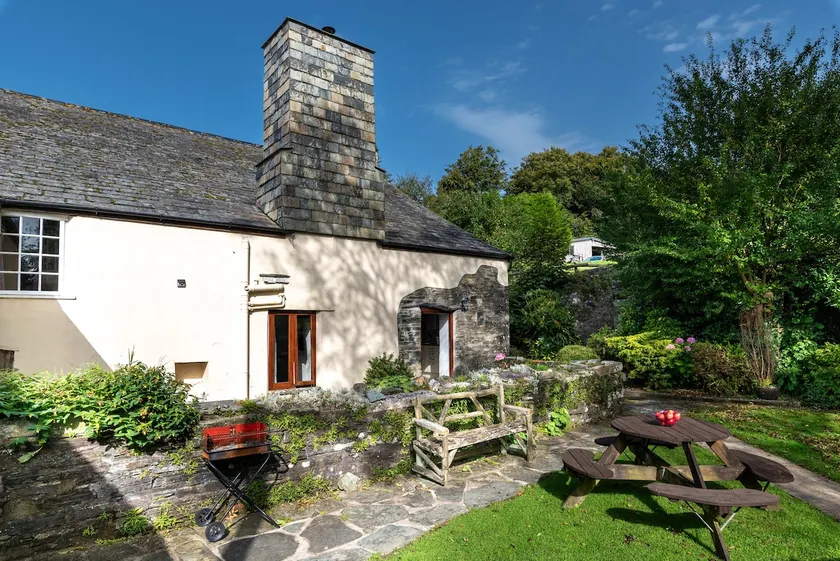 Ta Mill Cottages & Lodges - Pump Cottage - Image 1