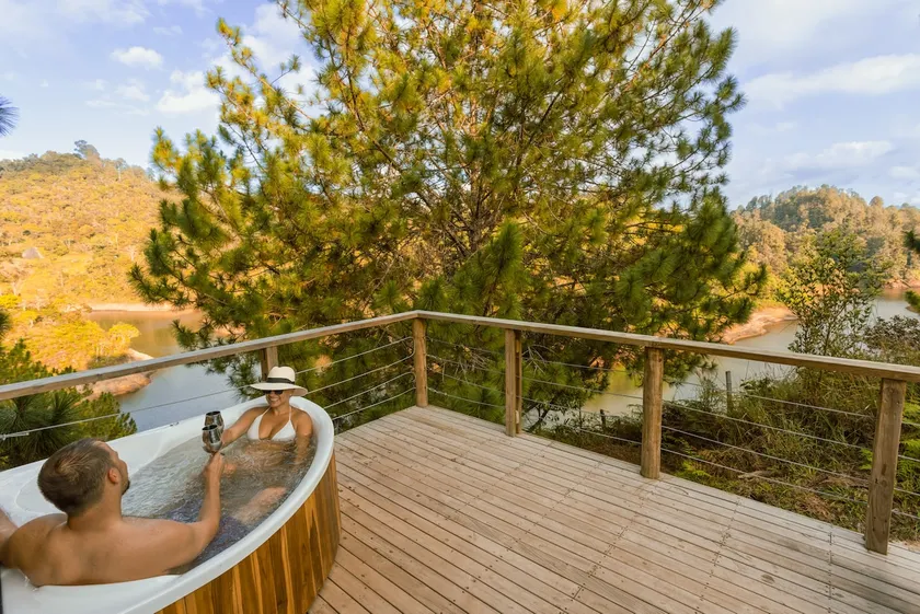 Himalaya retreat, modern with a hot tub and forest - Image 1