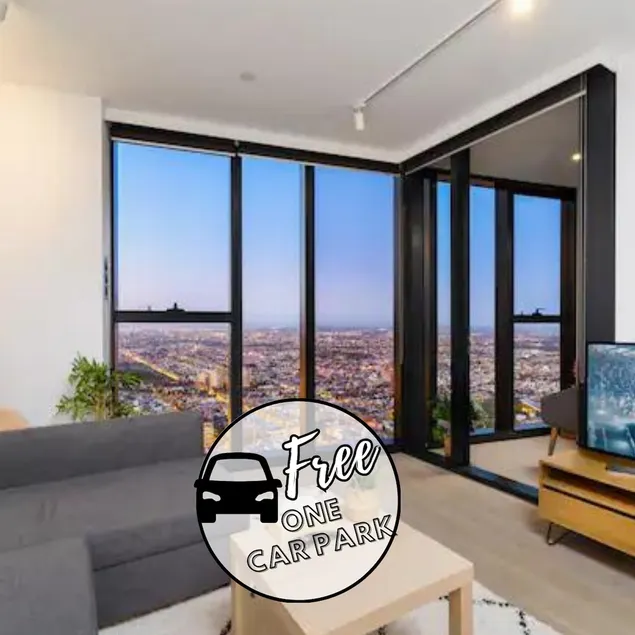 Sunrise View. 67F Melb CBD. 2BR. 6 Pax. Free Park - Image 1