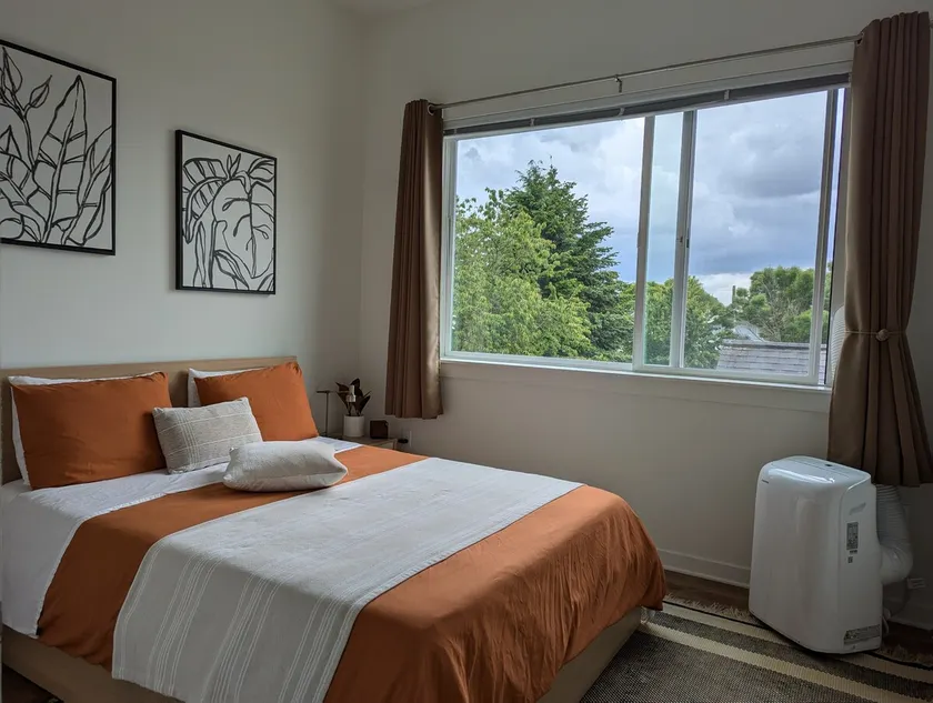 A premier luxurious smart condo in Wallingford - Image 1