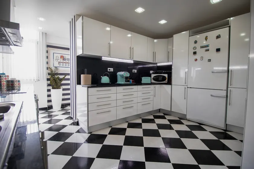 Cocas House II - Almada - Image 1