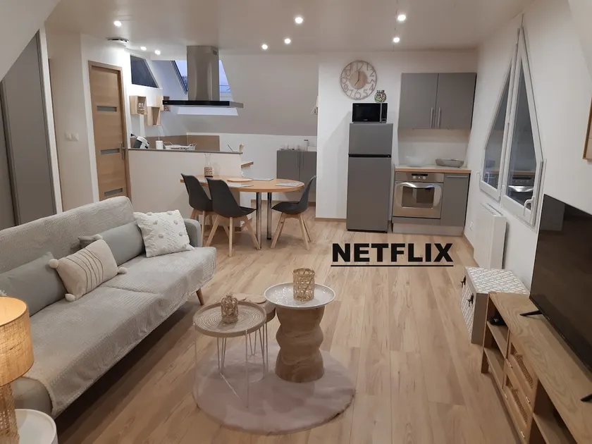 Bright and spacious cozy studio with terrace area - Image 1