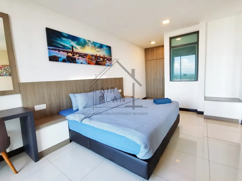 PD D'Wharf Premium Suite - Full Seaview (Up to 6 Pax) - Image 1