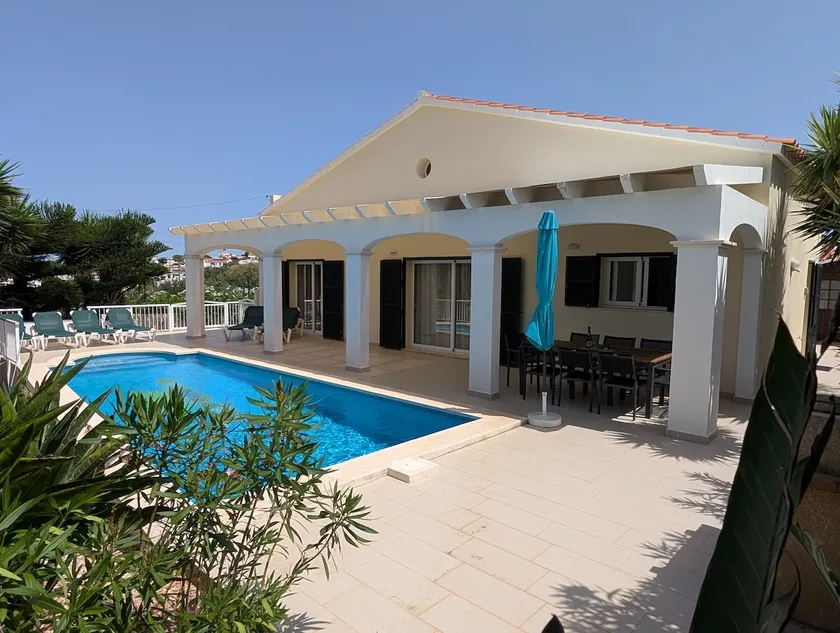 Villa Valentino, 4 double rooms, private pool close to the beach - Image 1