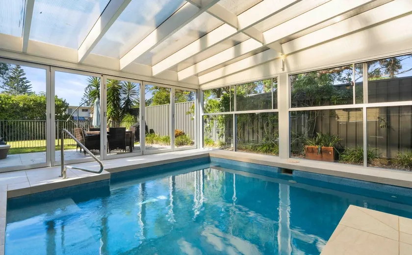 Callala Beach Summer escapes with indoor pool and spa - Image 1