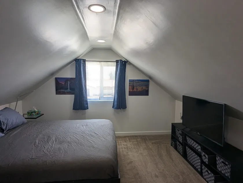 Charming 1br upstairs apartment w/kitchen, laundry - Image 1