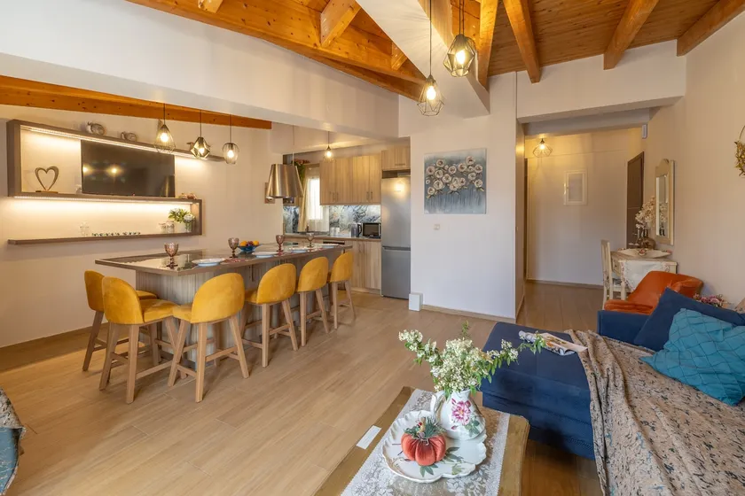 Zoi Luxurious Seaview Retreat - Image 1