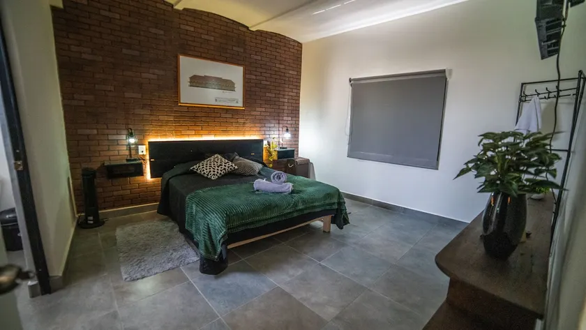 Ideal apartment for one person or a couple, centrally located and comfortable - Image 1