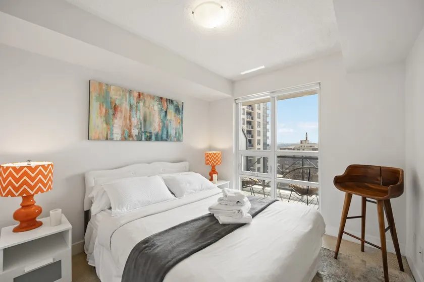Luxury city views - Free Parking | Pool, Hot Tub - Image 1