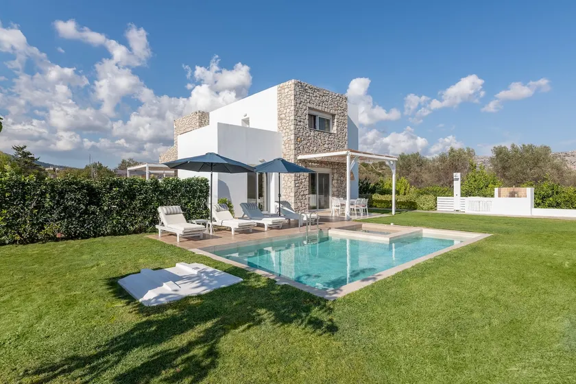 Ossiano Pool Villas,Heating Pool, 2 min drive to Haraki Beach & 10 min to Lindos - Image 1