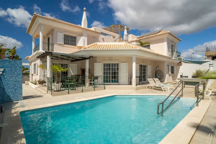 Grand 6BR Algarve Villa w/ Heated Pool & Sea Views | Walk to Beach - Image 1