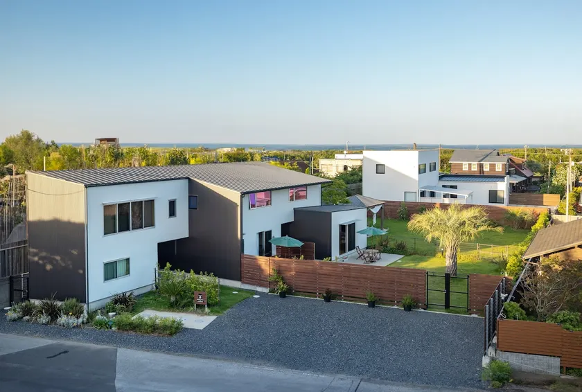 Beachside Villa for rent (1 group per day only) Up to 10 people Pets welcome 150 tsubo of natural grass BBQ - Image 1