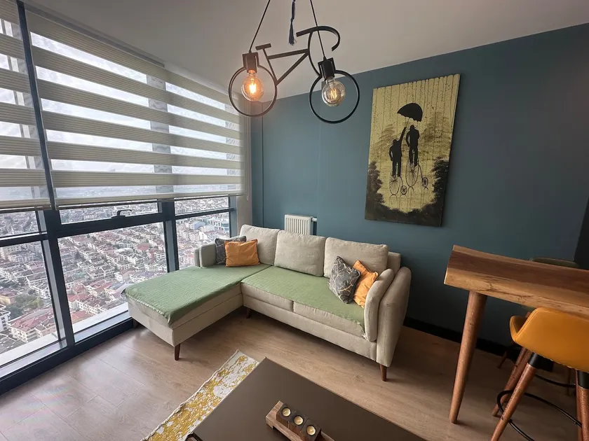 Residence flat with 2 bedroom on high floor - Image 1