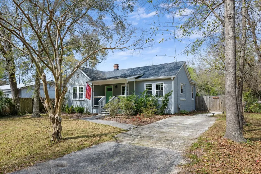 3 Miles to Downtown | Near Local Restaurants - Image 1
