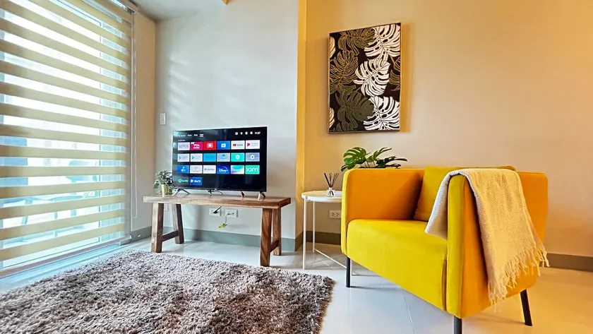 Stylish 1BR in Manila, BGC - Uptown Parksuites - Image 1