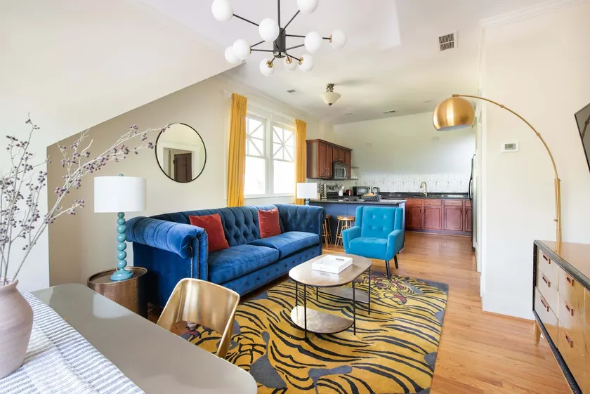 Le Tyger - Designer Carriage House by Inman Park - Image 1