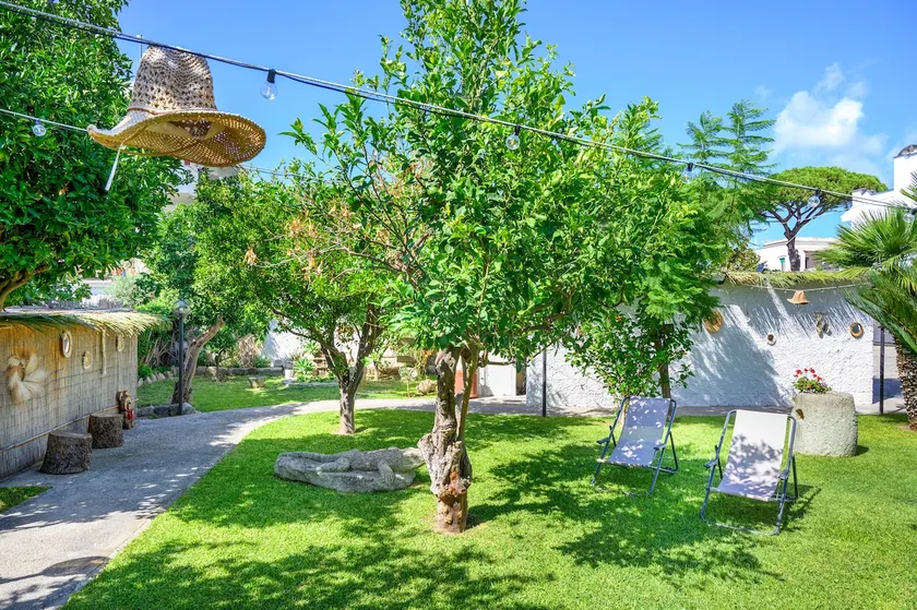 Garden Apartments Ischia Studio Fiorid'Arancio - Image 1