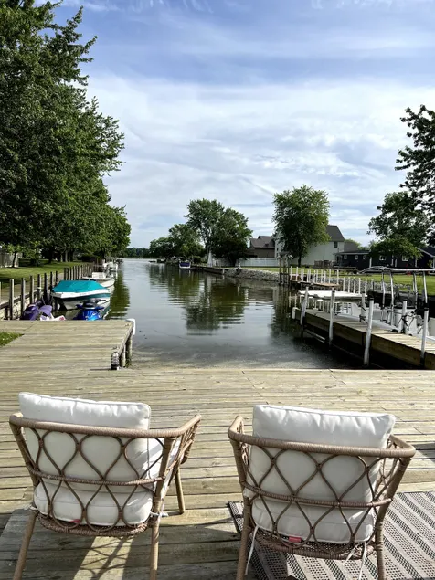 Canal Retreat — Fishing, Islands & Cedar Point - Image 1