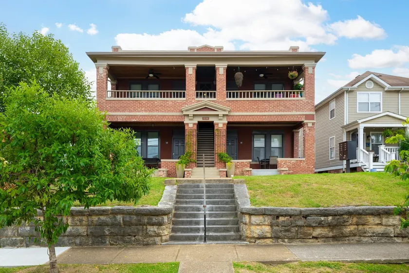 Southside Gem UNIT 2 (3 Bedroom/Sleeps 6) - Image 1