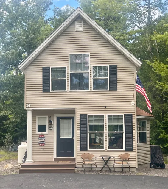 Point Sebago 2 bed 1.5 bath home. Sleeps 7 - Image 1