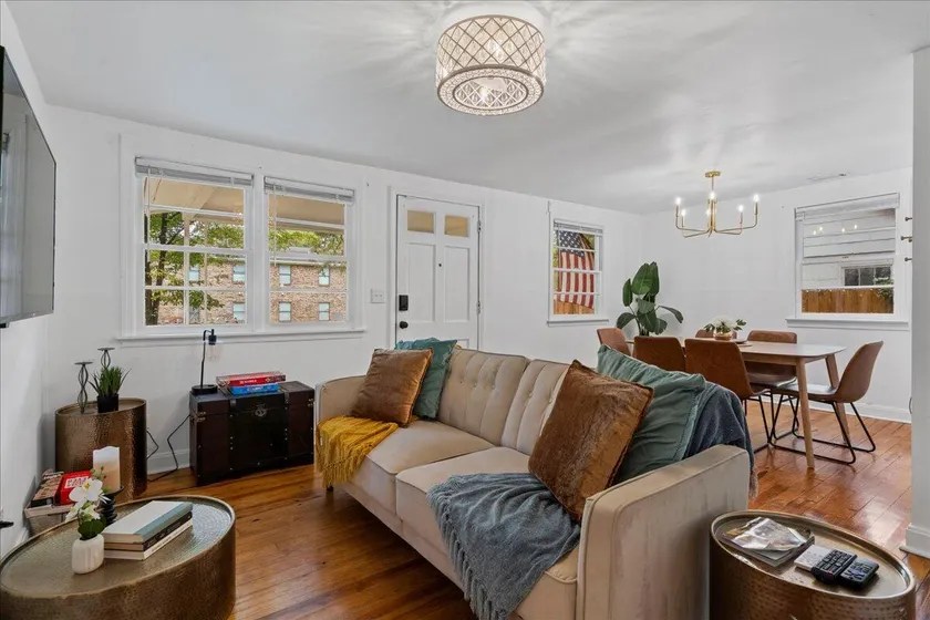 Cozy Home - 15 mins to downtown/10 mins to airport - Image 1