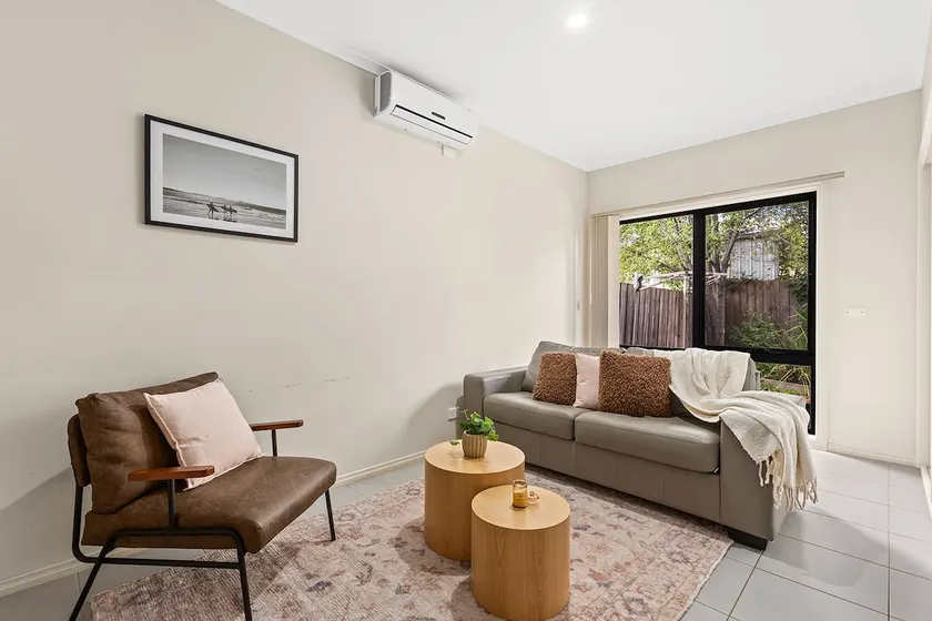 Domi Rentals - The Stockdale Home - Image 1