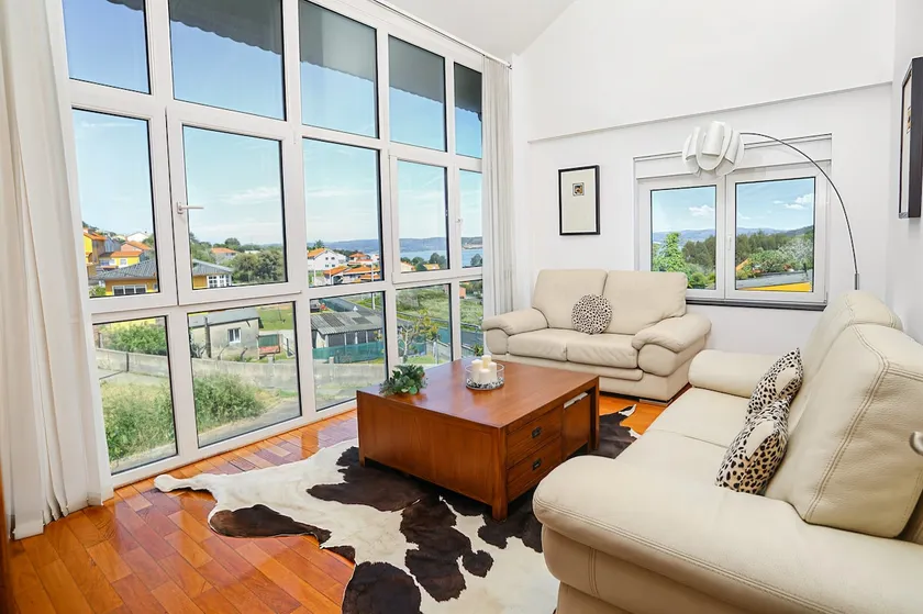 House with garden, swimming pool, jacuzzi and ocean views - Image 1