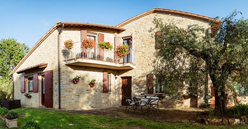 Villa aus Stein auf der Spitze eines Hügels mit atemberaubendem Blick auf den Trasimenischen See, 5 - Image 1